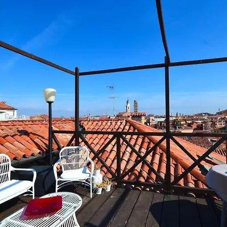 Breathtaking Terrace In Santa Margherita Square Venice Exterior photo